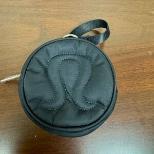 Lululemon round keychain bag